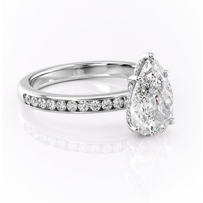 Inel de logodnă Jade din aur Alb 14kt cu moissanite tăietură pară – Montură cu canal rafinată pentru profil înalt | Personalizează și configurează gratuit online [1]