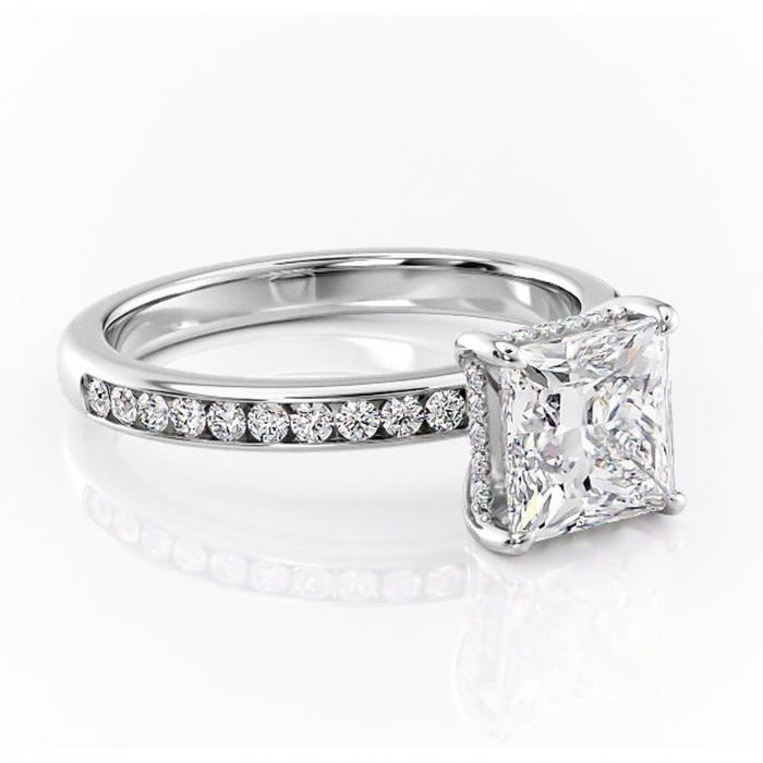 Inel de logodnă Jade din aur Alb 18kt cu moissanite tăietură princess – Montură cu canal rafinată pentru profil înalt | Personalizează și configurează gratuit online [1]