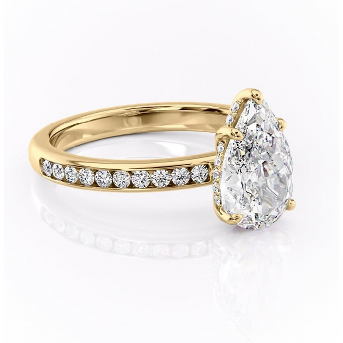 Inel de logodnă Jade din aur Galben 14kt cu moissanite tăietură pară – Montură cu canal rafinată pentru profil înalt | Personalizează și configurează gratuit online [1]