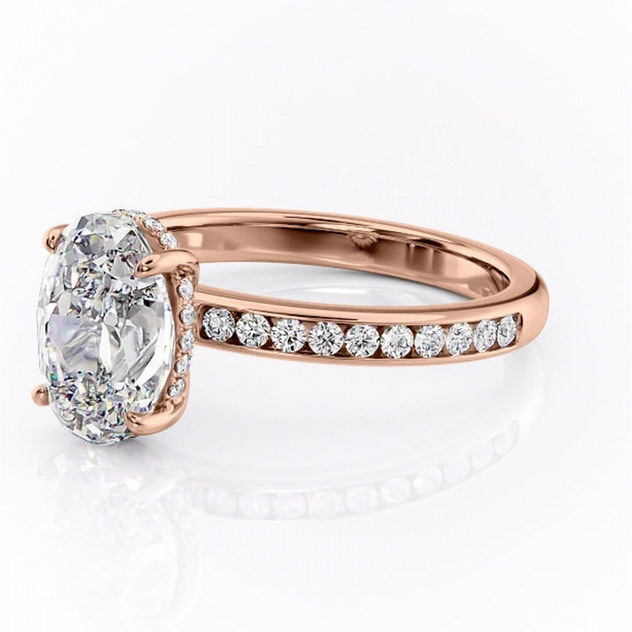 Inel de logodnă Jade din aur Rose 14kt cu moissanite tăietură ovală – Montură cu canal rafinată pentru profil înalt | Personalizează și configurează gratuit online [7]
