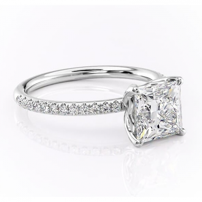 Inel de logodnă Jessamine din aur Alb 14kt cu moissanite tăietură princess – Montură pavé rafinată pentru profil înalt | Personalizează și configurează gratuit online [1]