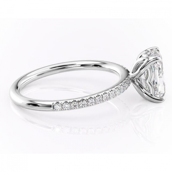 Inel de logodnă Jessamine din aur Alb 14kt cu moissanite tăietură radiantă – Montură pavé rafinată pentru profil înalt | Personalizează și configurează gratuit online [2]