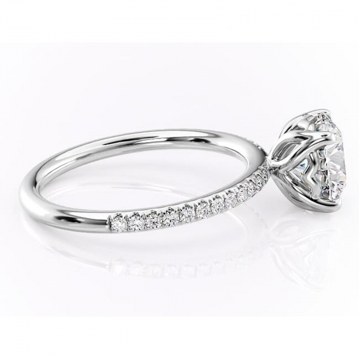 Inel de logodnă Jessamine din aur Alb 14kt cu moissanite tăietură rotundă – Montură pavé rafinată pentru profil înalt | Personalizează și configurează gratuit online [2]