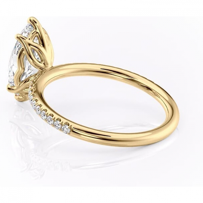 Inel de logodnă Jessamine din aur Galben 14kt cu moissanite tăietură marquise – Montură pavé rafinată pentru profil înalt | Personalizează și configurează gratuit online [5]
