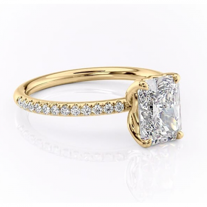 Inel de logodnă Jessamine din aur Galben 14kt cu moissanite tăietură radiantă – Montură pavé rafinată pentru profil înalt | Personalizează și configurează gratuit online [1]