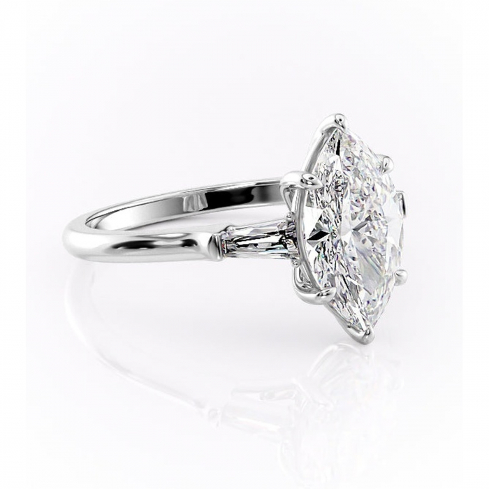 Inel de logodnă Juliette din aur Alb 14kt cu moissanite tăietură marquise – Solitar rafinată pentru profil înalt | Personalizează și configurează gratuit online [1]