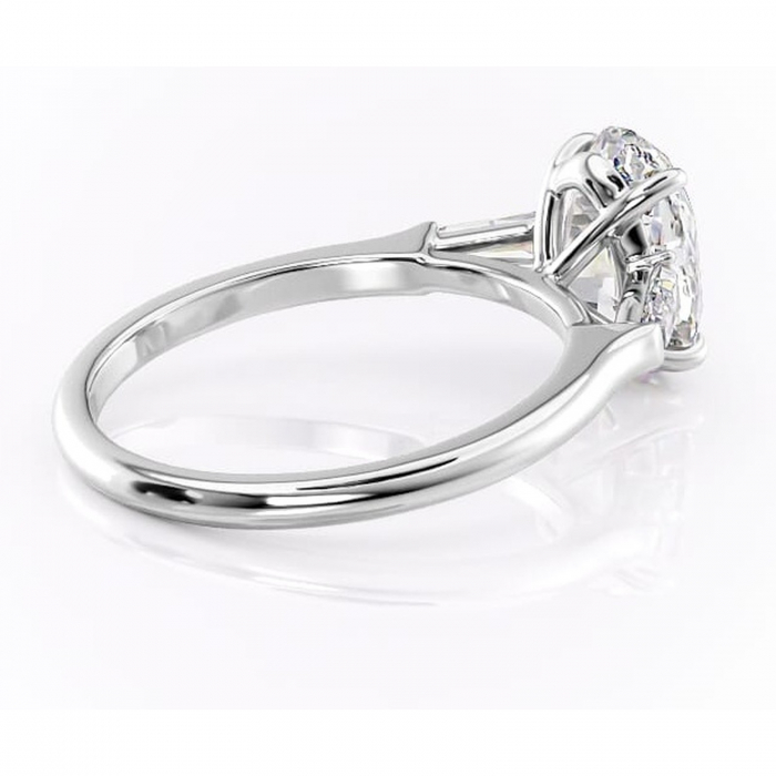 Inel de logodnă Juliette din aur Alb 14kt cu moissanite tăietură ovală – Solitar rafinată pentru profil înalt | Personalizează și configurează gratuit online [3]