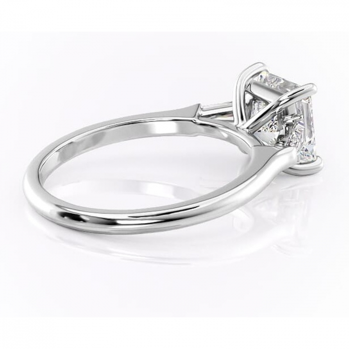 Inel de logodnă Juliette din aur Alb 18kt cu moissanite tăietură princess – Solitar rafinată pentru profil înalt | Personalizează și configurează gratuit online [3]