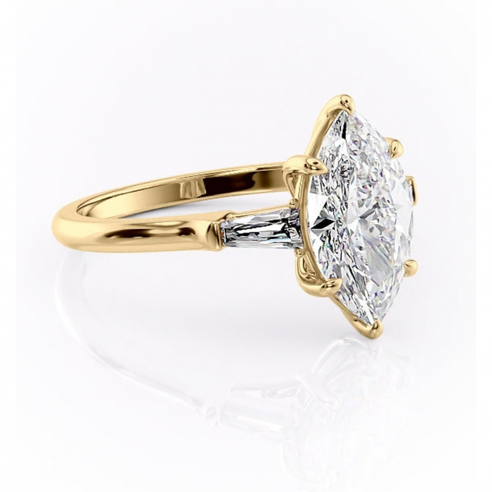 Inel de logodnă Juliette din aur Galben 18kt cu moissanite tăietură marquise – Solitar rafinată pentru profil înalt | Personalizează și configurează gratuit online [1]