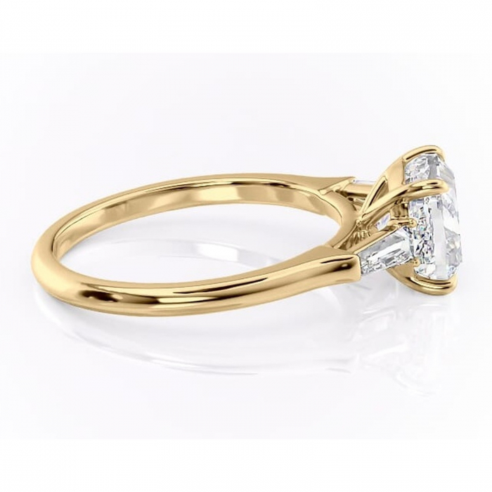 Inel de logodnă Juliette din aur Galben 14kt cu moissanite tăietură pernă – Solitar rafinată pentru profil înalt | Personalizează și configurează gratuit online [2]