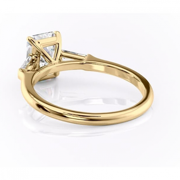 Inel de logodnă Juliette din aur Galben 14kt cu moissanite tăietură radiantă – Solitar rafinată pentru profil înalt | Personalizează și configurează gratuit online [4]