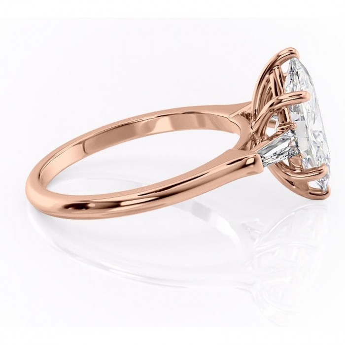 Inel de logodnă Juliette din aur Rose 18kt cu moissanite tăietură marquise – Solitar rafinată pentru profil înalt | Personalizează și configurează gratuit online [2]