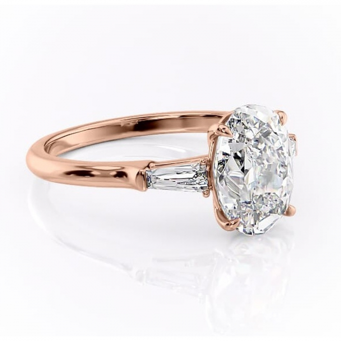 Inel de logodnă Juliette din aur Rose 14kt cu moissanite tăietură ovală – Solitar rafinată pentru profil înalt | Personalizează și configurează gratuit online [1]