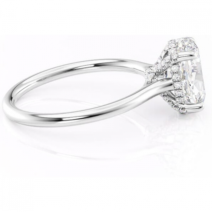Inel de logodnă Kaia din aur Alb 14kt cu moissanite tăietură ovală – Solitar rafinată pentru profil mediu | Personalizează și configurează gratuit online [2]
