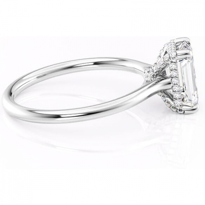 Inel de logodnă Kaia din aur Alb 18kt cu moissanite tăietură smarald – Solitar rafinată pentru profil mediu | Personalizează și configurează gratuit online [2]