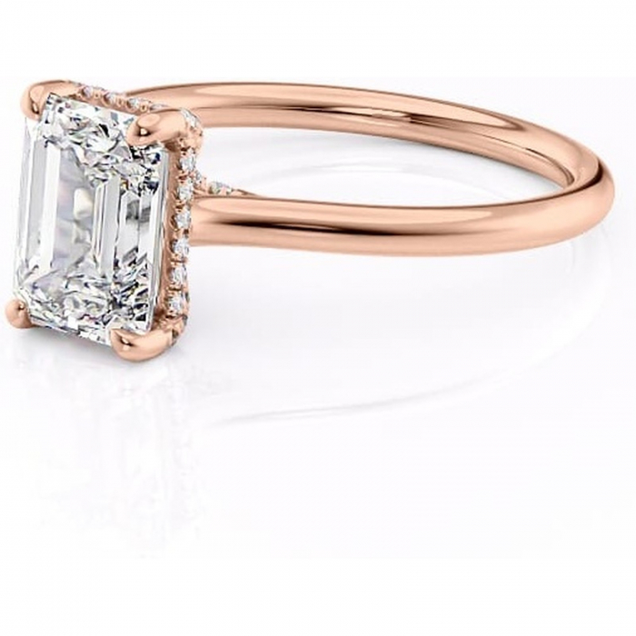 Inel de logodnă Kaia din aur Rose 18kt cu moissanite tăietură smarald – Solitar rafinată pentru profil mediu | Personalizează și configurează gratuit online [7]