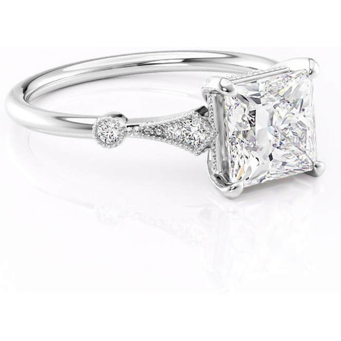 Inel de logodnă Lacey din aur Alb 14kt cu moissanite tăietură princess – Pietre laterale rafinată pentru profil înalt | Personalizează și configurează gratuit online [1]