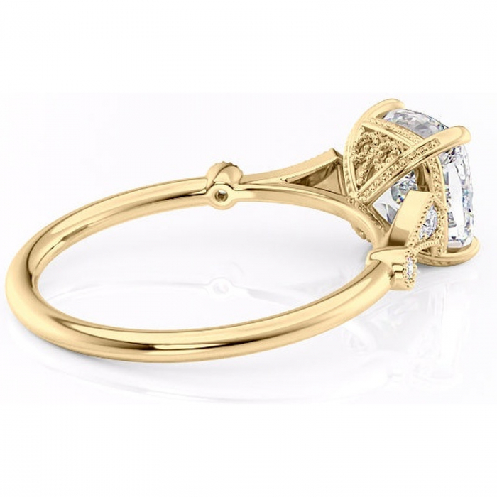 Inel de logodnă Lacey din aur Galben 18kt cu moissanite tăietură pernă – Pietre laterale rafinată pentru profil înalt | Personalizează și configurează gratuit online [3]