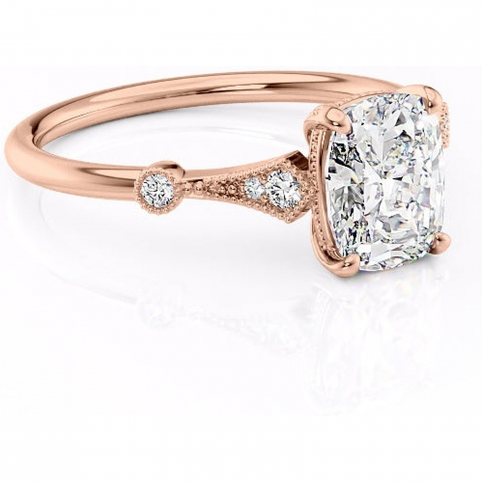 Inel de logodnă Lacey din aur Rose 14kt cu moissanite tăietură asscher – Pietre laterale rafinată pentru profil înalt | Personalizează și configurează gratuit online [1]
