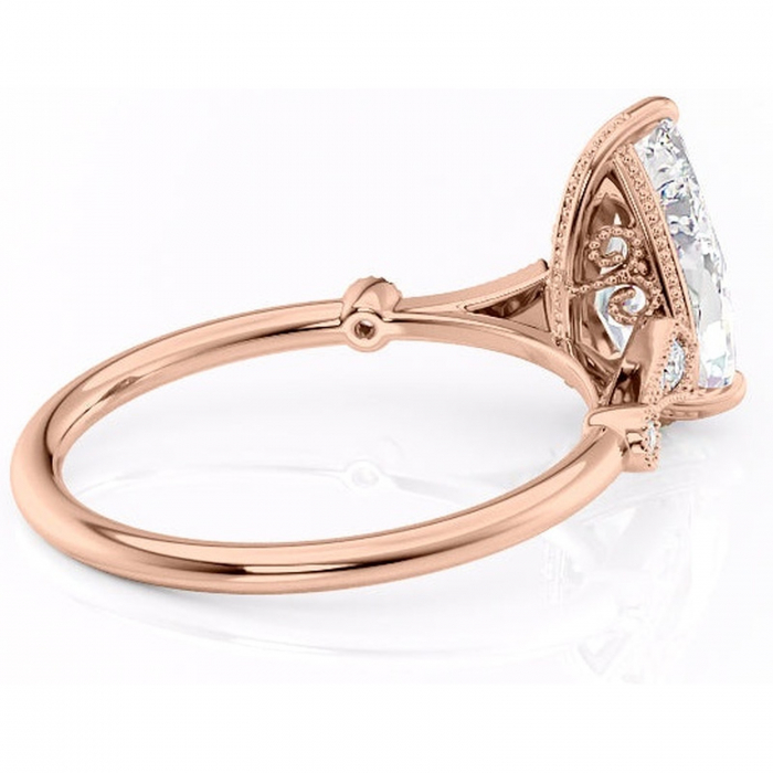 Inel de logodnă Lacey din aur Rose 18kt cu moissanite tăietură pară – Pietre laterale rafinată pentru profil înalt | Personalizează și configurează gratuit online [3]