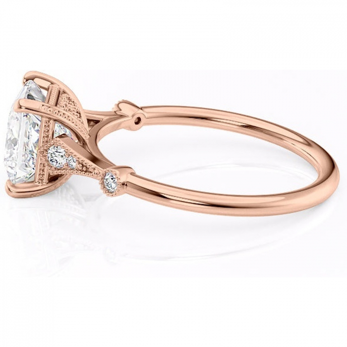 Inel de logodnă Lacey din aur Rose 18kt cu moissanite tăietură princess – Pietre laterale rafinată pentru profil înalt | Personalizează și configurează gratuit online [6]