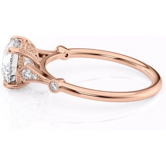 Inel de logodnă Lacey din aur Rose 14kt cu moissanite tăietură rotundă – Pietre laterale rafinată pentru profil înalt | Personalizează și configurează gratuit online [6]