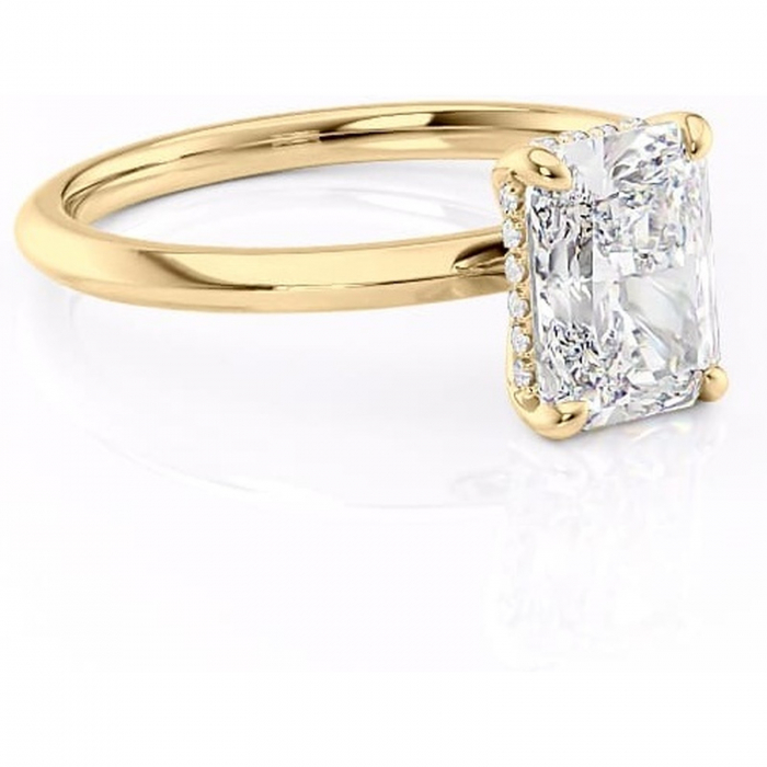 Inel de logodnă Lavender din aur Galben 18kt cu moissanite tăietură radiantă – Solitar rafinată pentru profil înalt | Personalizează și configurează gratuit online [1]