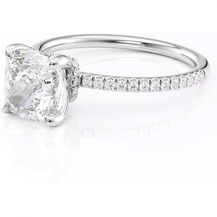 Inel de logodnă Lavinia din aur Alb 14kt cu moissanite tăietură pernă – Montură pavé rafinată pentru profil înalt | Personalizează și configurează gratuit online [7]