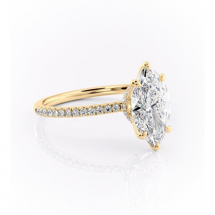 Inel de logodnă Lavinia din aur Galben 14kt cu moissanite tăietură marquise – Montură pavé rafinată pentru profil înalt | Personalizează și configurează gratuit online [1]