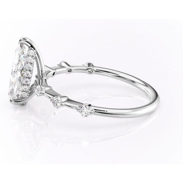 Inel de logodnă Lilya din aur Alb 14kt cu moissanite tăietură pară – Pietre laterale rafinată pentru profil mediu | Personalizează și configurează gratuit online [6]