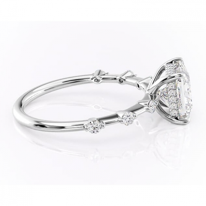 Inel de logodnă Lilya din aur Alb 14kt cu moissanite tăietură princess – Pietre laterale rafinată pentru profil mediu | Personalizează și configurează gratuit online [2]