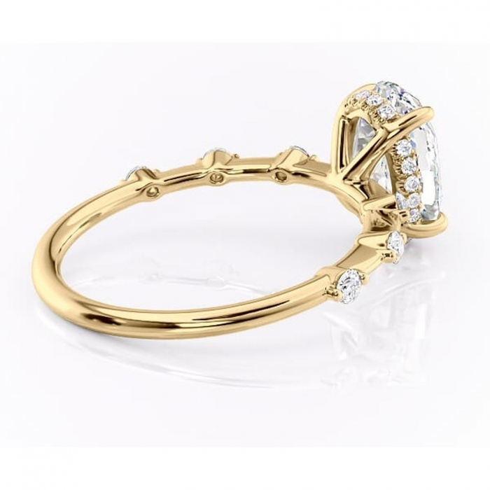 Inel de logodnă Lilya din aur Galben 18kt cu moissanite tăietură ovală – Pietre laterale rafinată pentru profil mediu | Personalizează și configurează gratuit online [3]