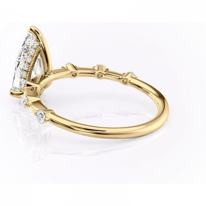 Inel de logodnă Lilya din aur Galben 14kt cu moissanite tăietură pară – Pietre laterale rafinată pentru profil mediu | Personalizează și configurează gratuit online [5]