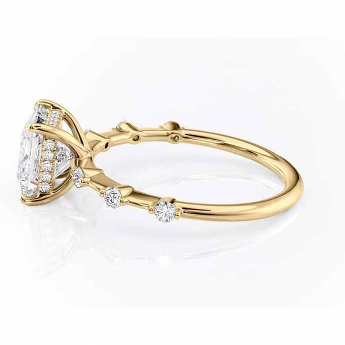 Inel de logodnă Lilya din aur Galben 14kt cu moissanite tăietură princess – Pietre laterale rafinată pentru profil mediu | Personalizează și configurează gratuit online [6]