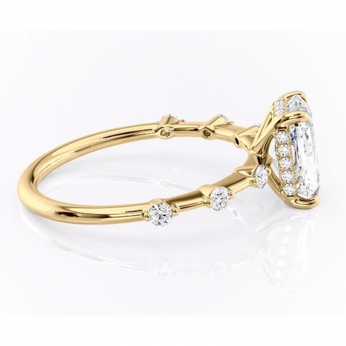 Inel de logodnă Lilya din aur Galben 18kt cu moissanite tăietură radiantă – Pietre laterale rafinată pentru profil mediu | Personalizează și configurează gratuit online [2]