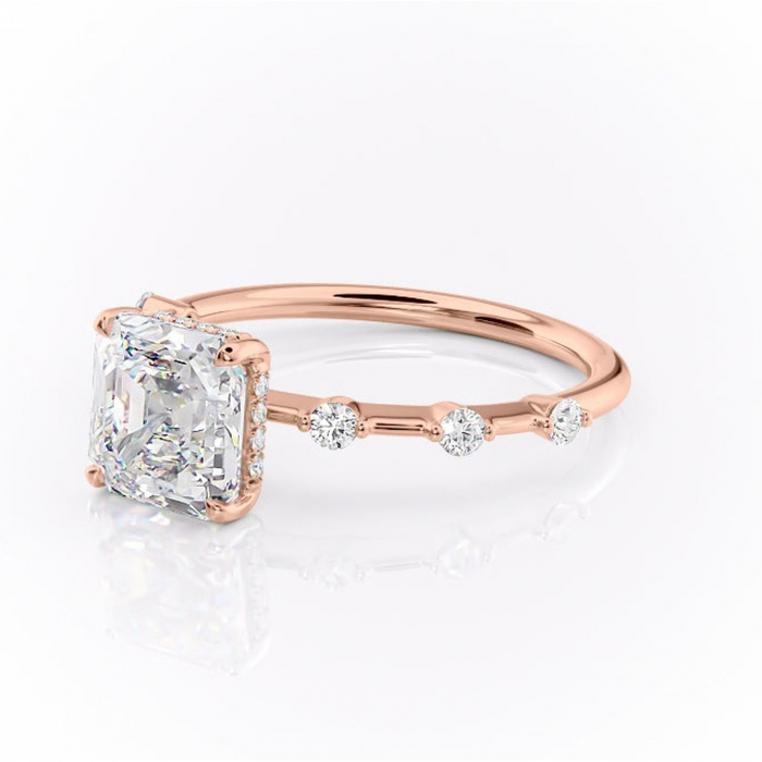 Inel de logodnă Lilya din aur Rose 18kt cu moissanite tăietură asscher – Pietre laterale rafinată pentru profil mediu | Personalizează și configurează gratuit online [7]