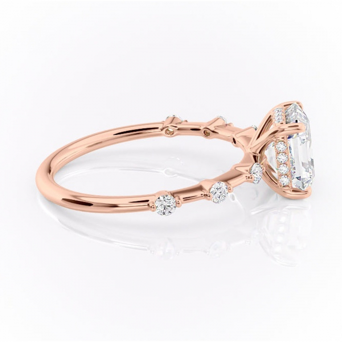 Inel de logodnă Lilya din aur Rose 18kt cu moissanite tăietură asscher – Pietre laterale rafinată pentru profil mediu | Personalizează și configurează gratuit online [2]