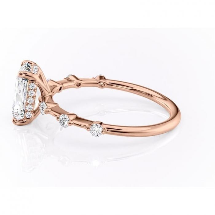 Inel de logodnă Lilya din aur Rose 14kt cu moissanite tăietură radiantă – Pietre laterale rafinată pentru profil mediu | Personalizează și configurează gratuit online [6]