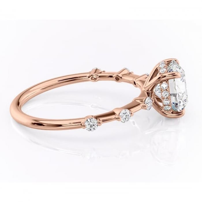 Inel de logodnă Lilya din aur Rose 14kt cu moissanite tăietură rotundă – Pietre laterale rafinată pentru profil mediu | Personalizează și configurează gratuit online [2]