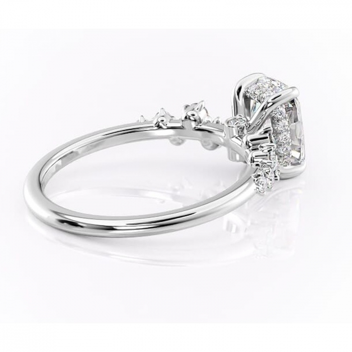 Inel de logodnă Liora din aur Alb 14kt cu moissanite tăietură pernă – Pietre laterale rafinată pentru profil înalt | Personalizează și configurează gratuit online [3]