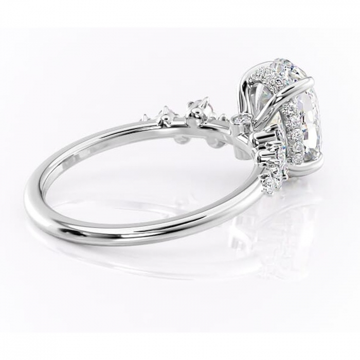 Inel de logodnă Liora din aur Alb 14kt cu moissanite tăietură ovală – Pietre laterale rafinată pentru profil înalt | Personalizează și configurează gratuit online [3]