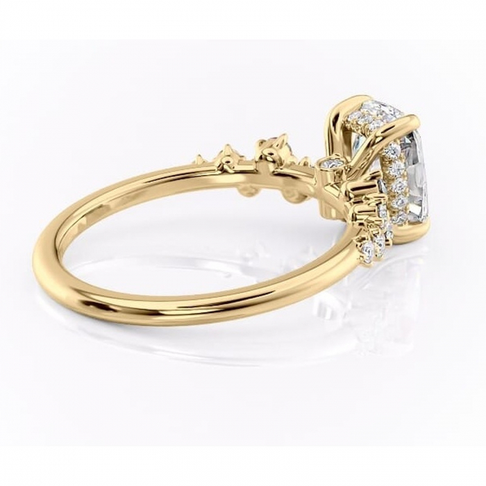 Inel de logodnă Liora din aur Galben 14kt cu moissanite tăietură pernă – Pietre laterale rafinată pentru profil înalt | Personalizează și configurează gratuit online [3]