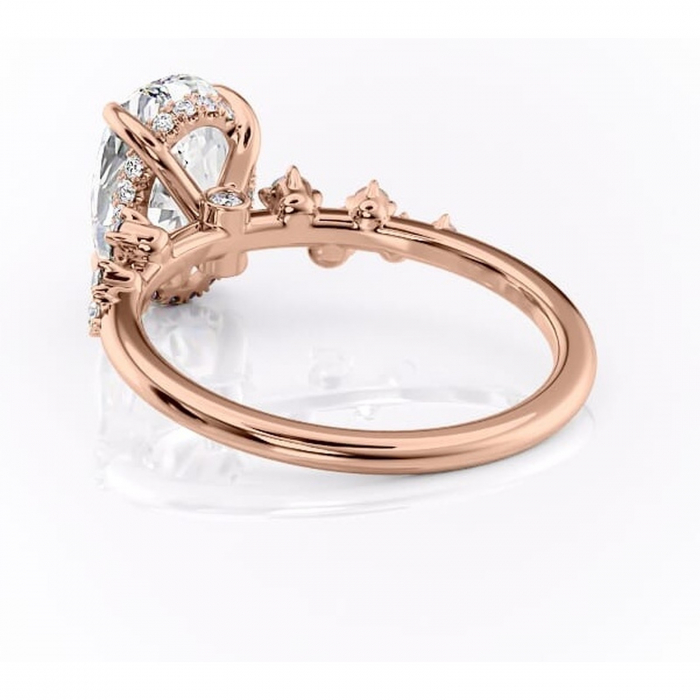 Inel de logodnă Liora din aur Rose 14kt cu moissanite tăietură ovală – Pietre laterale rafinată pentru profil înalt | Personalizează și configurează gratuit online [4]
