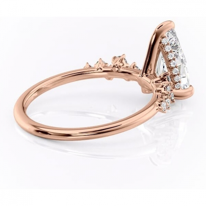 Inel de logodnă Liora din aur Rose 14kt cu moissanite tăietură pară – Pietre laterale rafinată pentru profil înalt | Personalizează și configurează gratuit online [3]