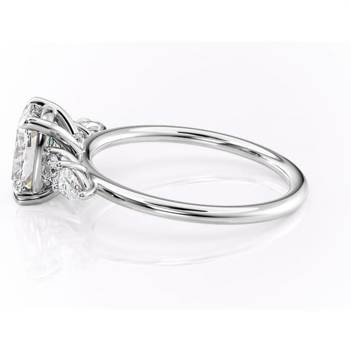 Inel de logodnă Lucinda din aur Alb 14kt cu moissanite tăietură asscher – Montură cu trei pietre rafinată pentru profil înalt | Personalizează și configurează gratuit online [6]