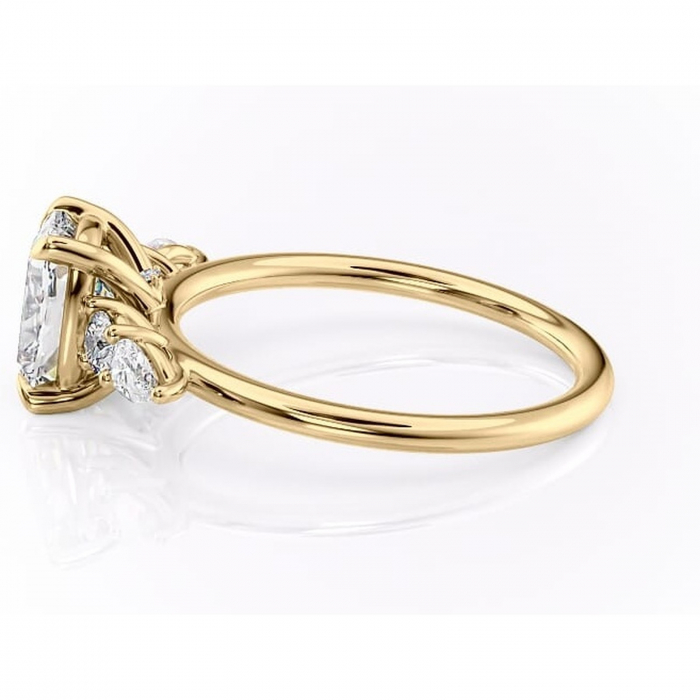 Inel de logodnă Lucinda din aur Galben 14kt cu moissanite tăietură asscher – Montură cu trei pietre rafinată pentru profil înalt | Personalizează și configurează gratuit online [6]