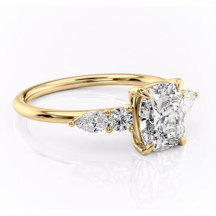 Inel de logodnă Lucinda din aur Galben 14kt cu moissanite tăietură asscher – Montură cu trei pietre rafinată pentru profil înalt | Personalizează și configurează gratuit online [1]