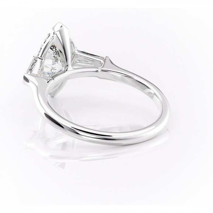 Inel de logodnă Lunaria din aur Alb 14kt cu moissanite tăietură marquise – Solitar rafinată pentru profil înalt | Personalizează și configurează gratuit online [4]