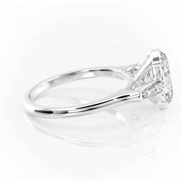 Inel de logodnă Lunaria din aur Alb 14kt cu moissanite tăietură ovală – Solitar rafinată pentru profil înalt | Personalizează și configurează gratuit online [2]