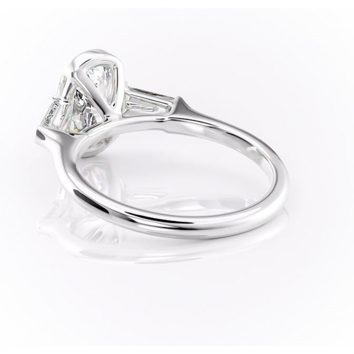 Inel de logodnă Lunaria din aur Alb 14kt cu moissanite tăietură ovală – Solitar rafinată pentru profil înalt | Personalizează și configurează gratuit online [4]